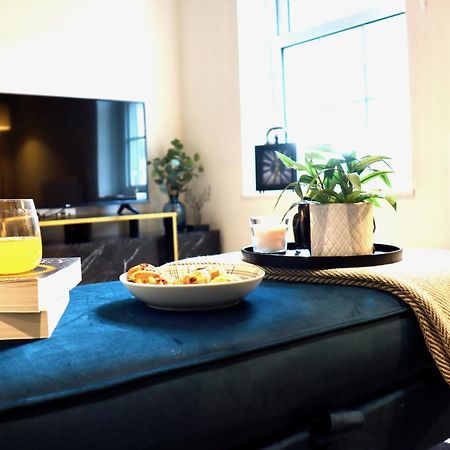 Perfect Central Location- 5 Minutes From Tower Bridge ! 8 Minutes Walk From Tube Londra Exterior foto