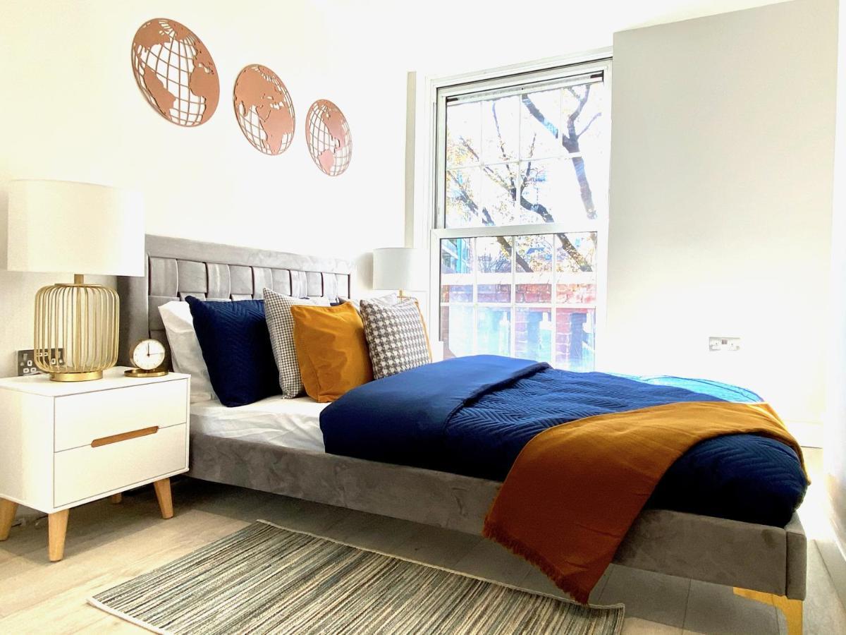 Perfect Central Location- 5 Minutes From Tower Bridge ! 8 Minutes Walk From Tube Londra Exterior foto