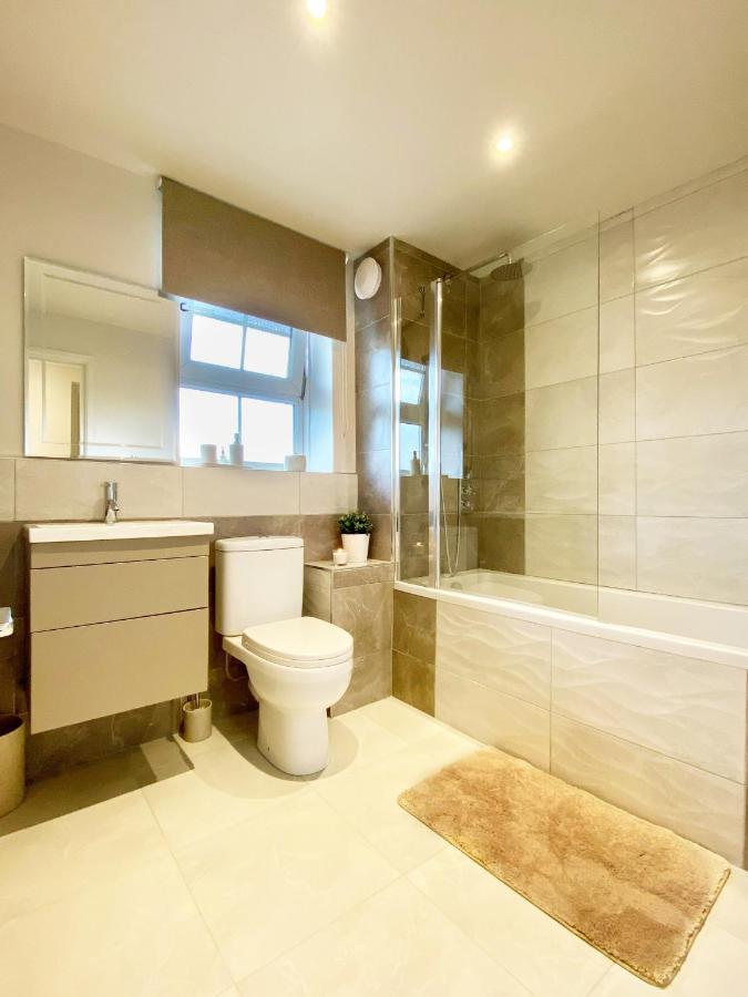 Perfect Central Location- 5 Minutes From Tower Bridge ! 8 Minutes Walk From Tube Londra Exterior foto